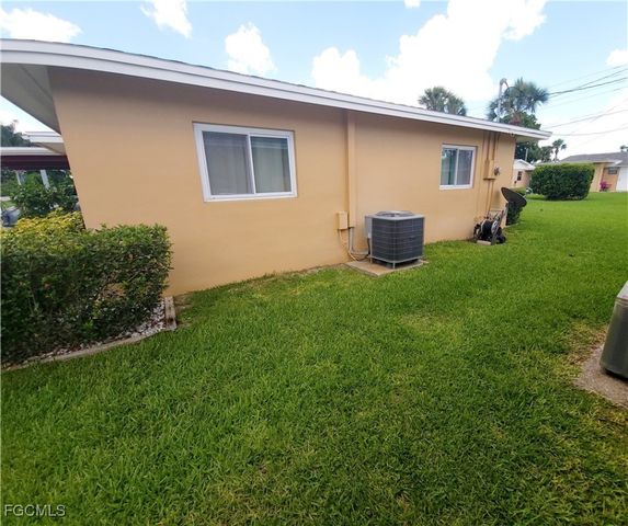 2206 E 6th ST, Lehigh Acres, FL 33936