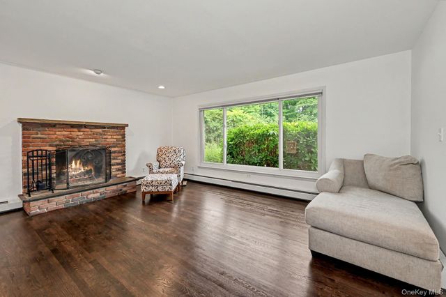 32 Lacona Road, Mahopac, NY 10541