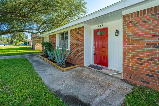 1015 Harrison Road, Ladson, SC 29456