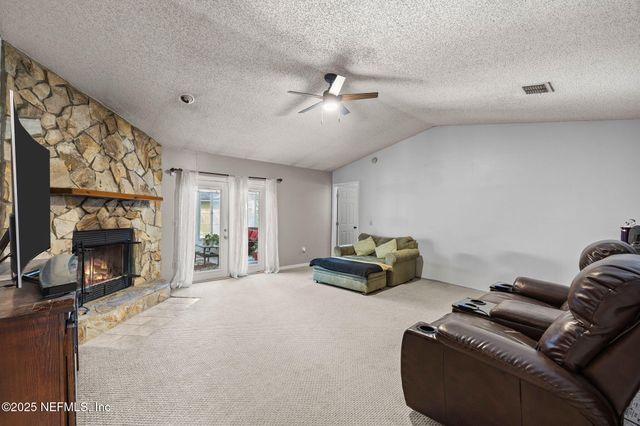 2084 TICKFORD Street, Middleburg, FL 32068