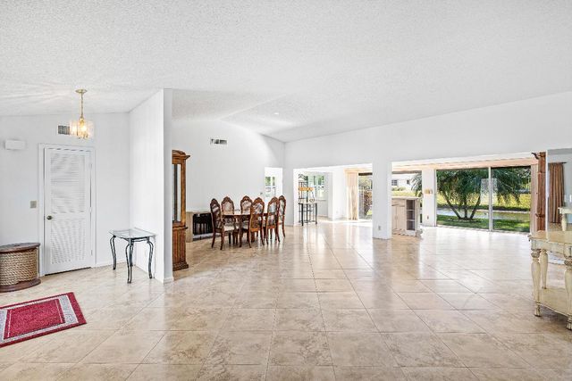 10848 Greentrail Drive S, Boynton Beach, FL 33436