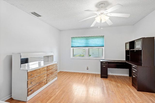 10848 Greentrail Drive S, Boynton Beach, FL 33436