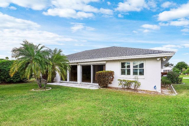 10848 Greentrail Drive S, Boynton Beach, FL 33436