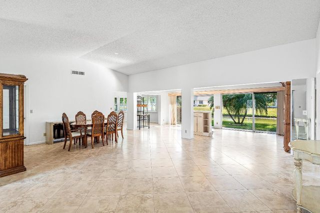 10848 Greentrail Drive S, Boynton Beach, FL 33436