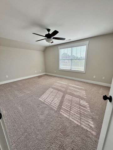 1135 Cross Pointe Dr, Cookeville, TN 38506