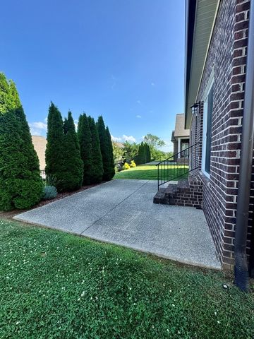 1135 Cross Pointe Dr, Cookeville, TN 38506