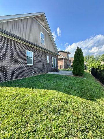 1135 Cross Pointe Dr, Cookeville, TN 38506