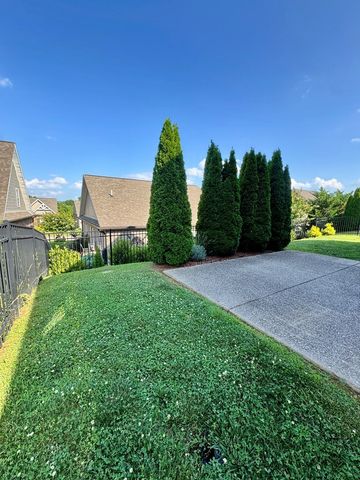 1135 Cross Pointe Dr, Cookeville, TN 38506