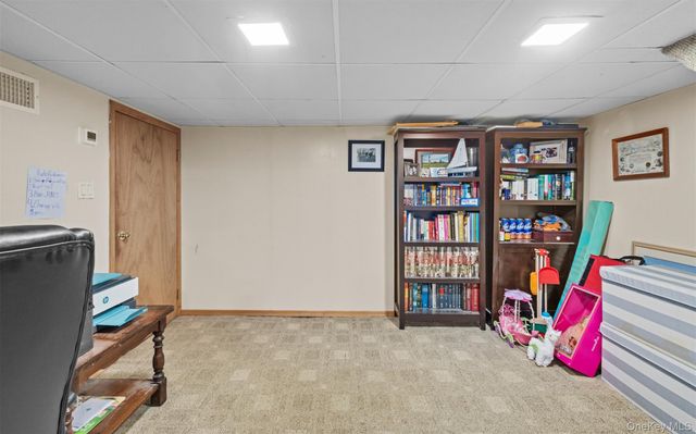 25 Bay 3rd Street, Islip, NY 11751