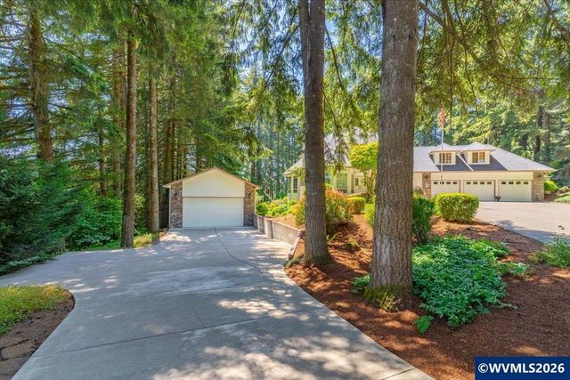852 Hylo Rd SE, Salem, OR 97306