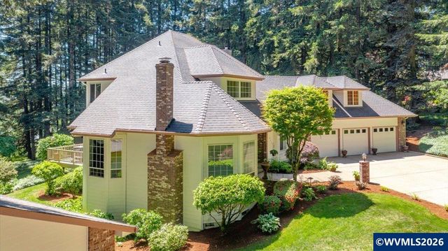 852 Hylo Rd SE, Salem, OR 97306