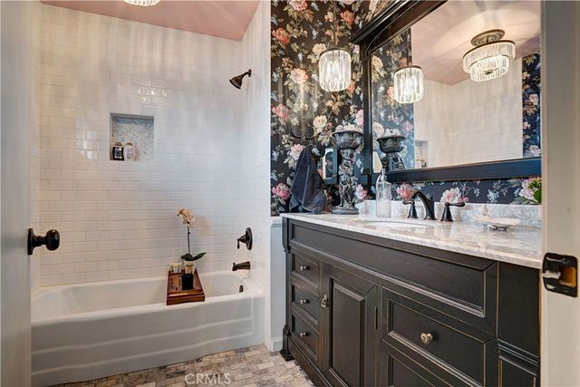 1221 W Mayberry Avenue, Hemet, CA 92543