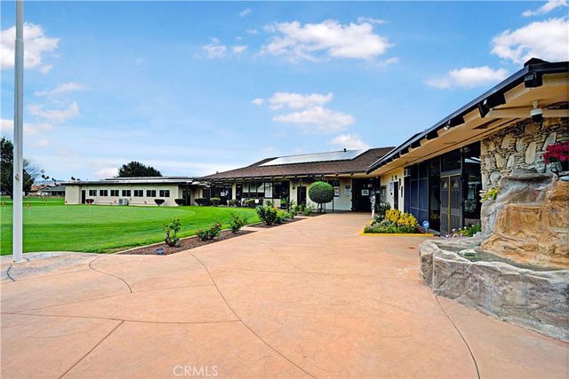 1221 W Mayberry Avenue, Hemet, CA 92543