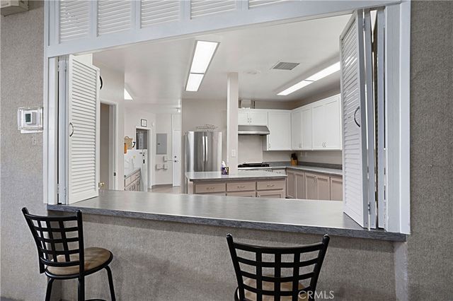 1221 W Mayberry Avenue, Hemet, CA 92543