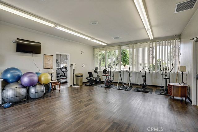 1221 W Mayberry Avenue, Hemet, CA 92543