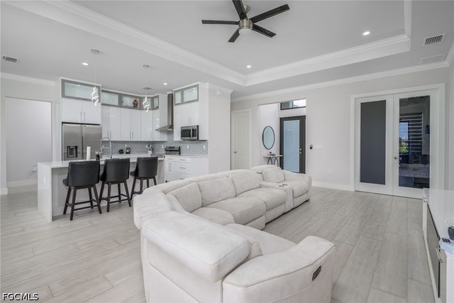 2806 45th AVE NE, Naples, FL 34120