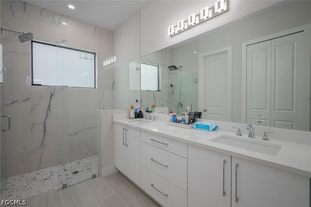 2806 45th AVE NE, Naples, FL 34120