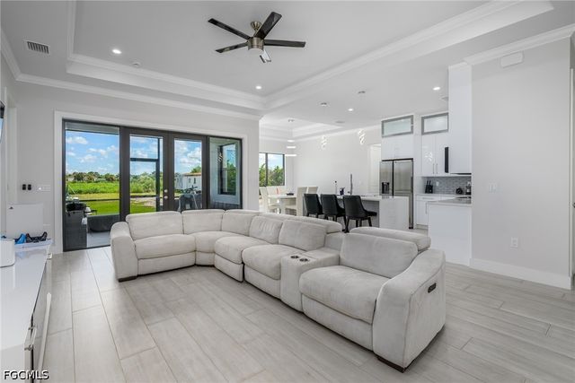 2806 45th AVE NE, Naples, FL 34120