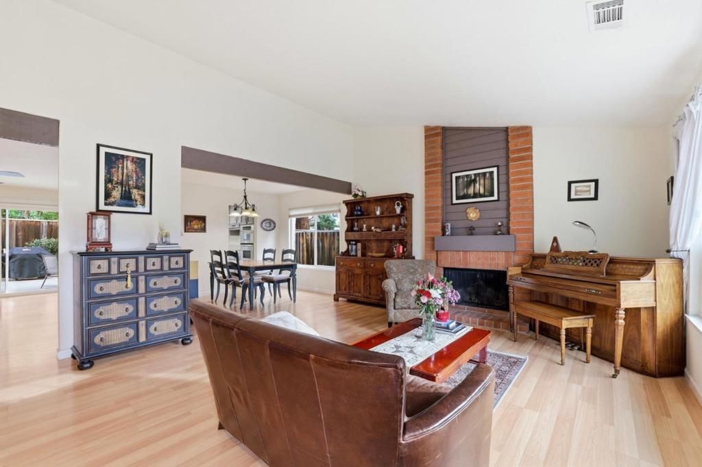 Image 6 of property listing at 148 Red River Way, San Jose, CA 95136