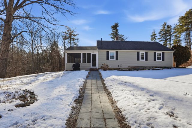 80 Weare Road, New Boston, NH 03070