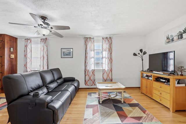 80 Weare Road, New Boston, NH 03070