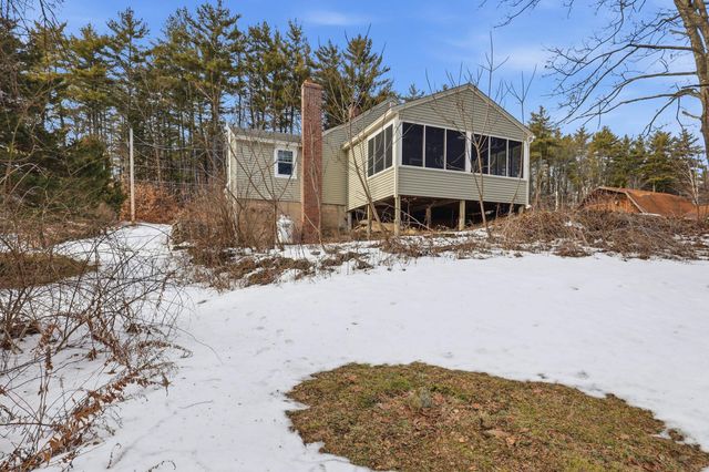 80 Weare Road, New Boston, NH 03070