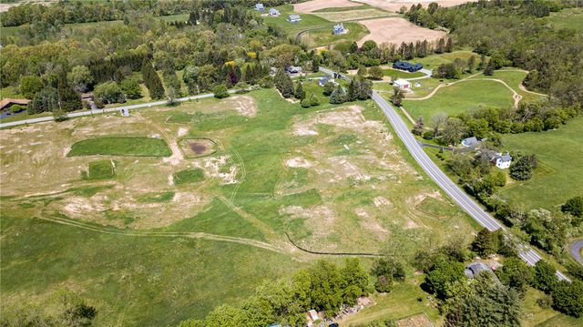 1086 Strong Road, Victor, NY 14564