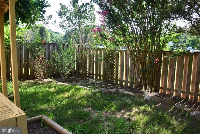 2 QUINCY CT, Sterling, VA 20165