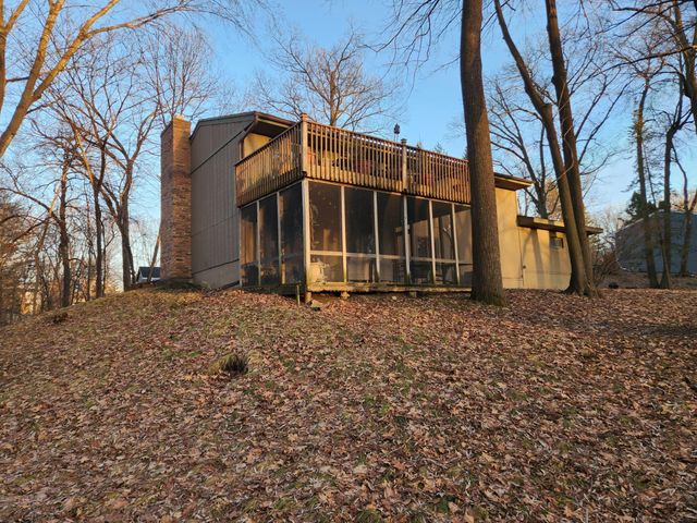 2909 Stratford Lane, Mound, MN 55364