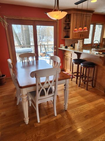 2909 Stratford Lane, Mound, MN 55364