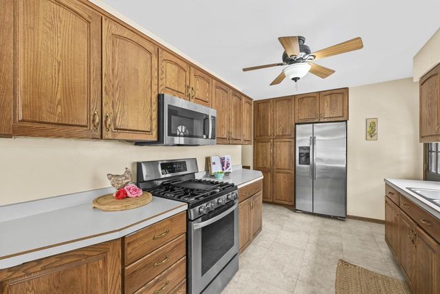4642 101st STREET, Wauwatosa, WI 53225