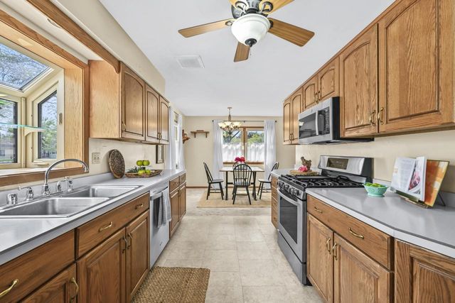 4642 101st STREET, Wauwatosa, WI 53225