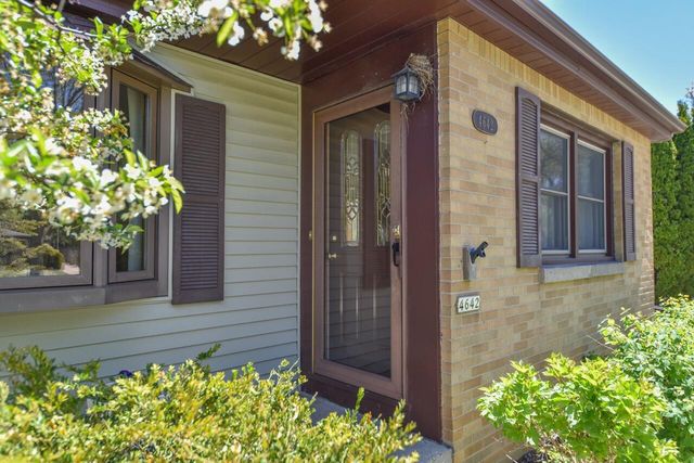 4642 101st STREET, Wauwatosa, WI 53225