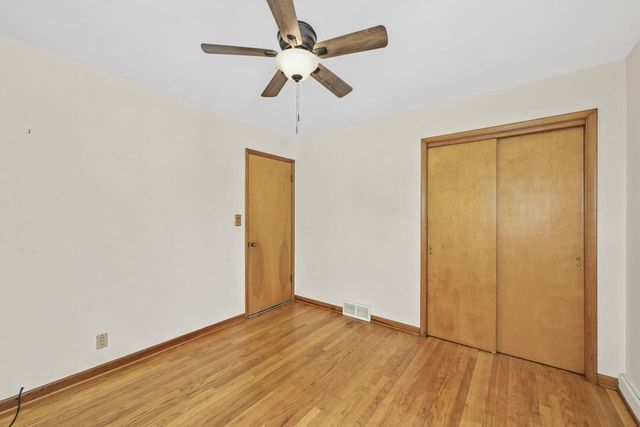 4642 101st STREET, Wauwatosa, WI 53225
