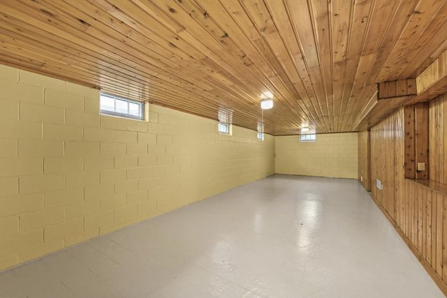 4642 101st STREET, Wauwatosa, WI 53225