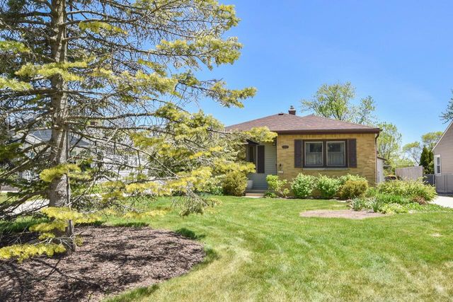 4642 101st STREET, Wauwatosa, WI 53225