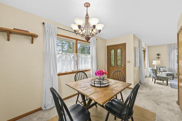 4642 101st STREET, Wauwatosa, WI 53225