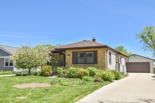 4642 101st STREET, Wauwatosa, WI 53225