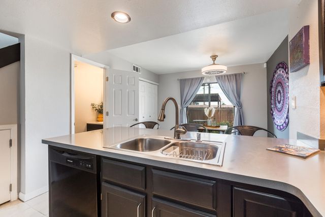 3301 Monroe Street NE E47, Albuquerque, NM 87110