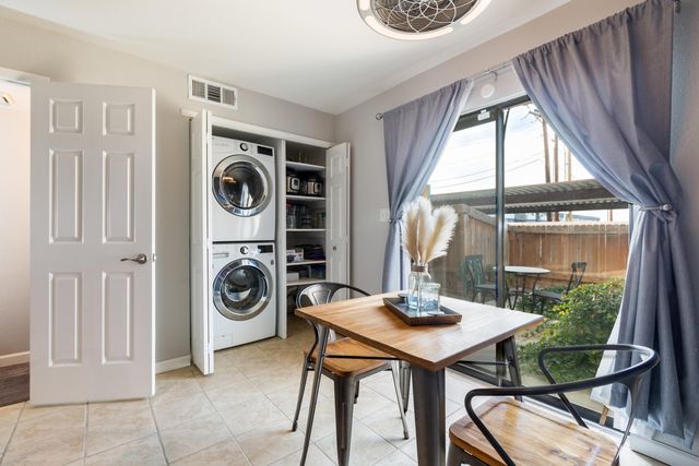 3301 Monroe Street NE E47, Albuquerque, NM 87110