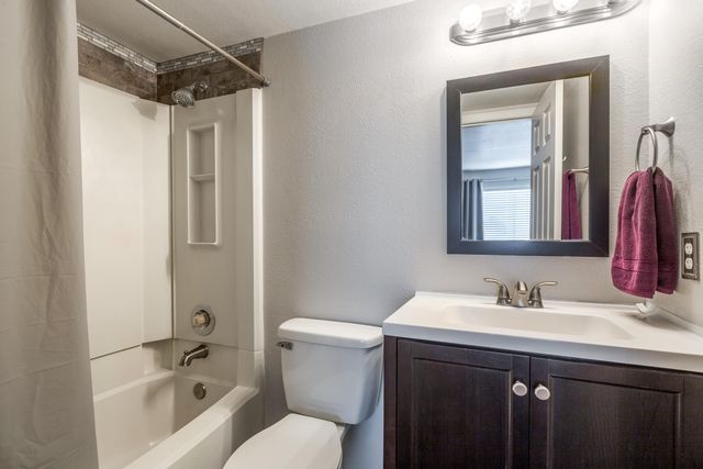 3301 Monroe Street NE E47, Albuquerque, NM 87110