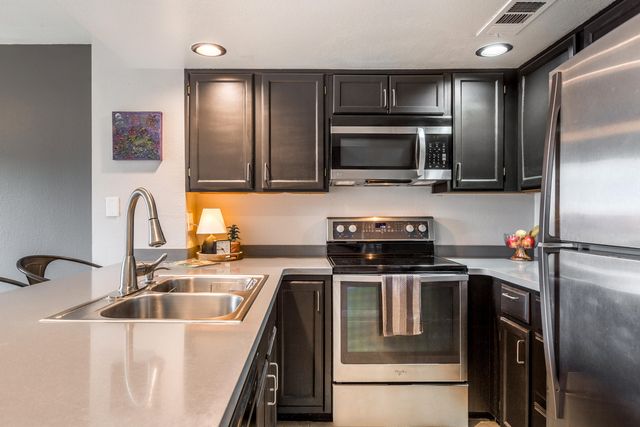 3301 Monroe Street NE E47, Albuquerque, NM 87110