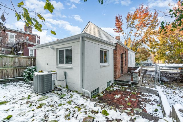 209 E 10th Street, Covington, KY 41011