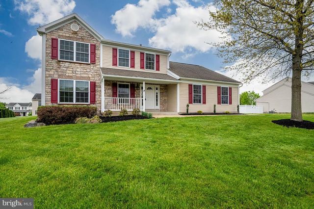 4985 THORNBURY CIR, Douglassville, PA 19518
