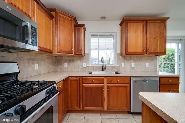4985 THORNBURY CIR, Douglassville, PA 19518