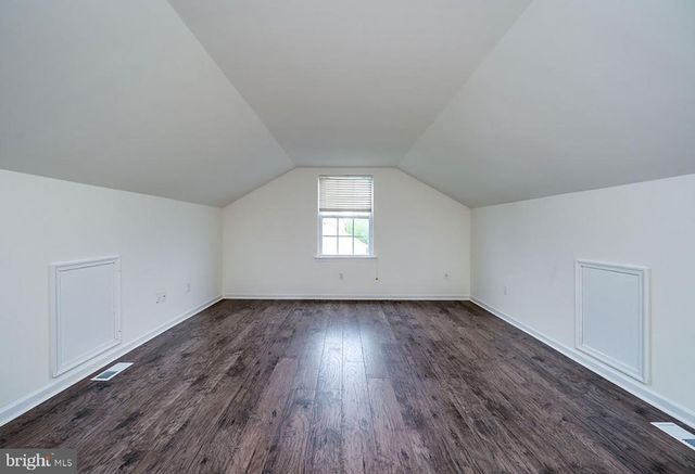 4985 THORNBURY CIR, Douglassville, PA 19518