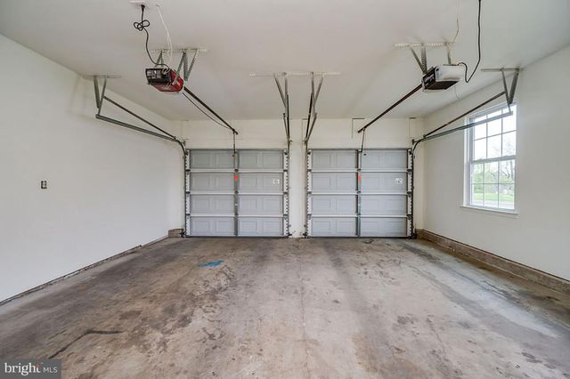 4985 THORNBURY CIR, Douglassville, PA 19518