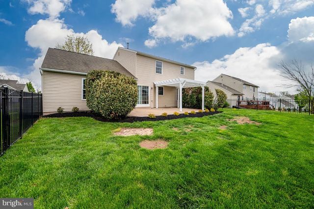 4985 THORNBURY CIR, Douglassville, PA 19518