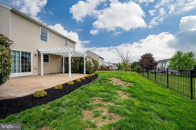 4985 THORNBURY CIR, Douglassville, PA 19518