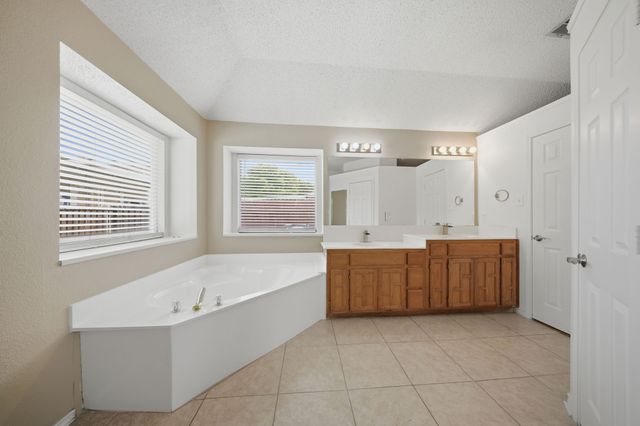 2409 Buckeye Drive, Mesquite, TX 75181